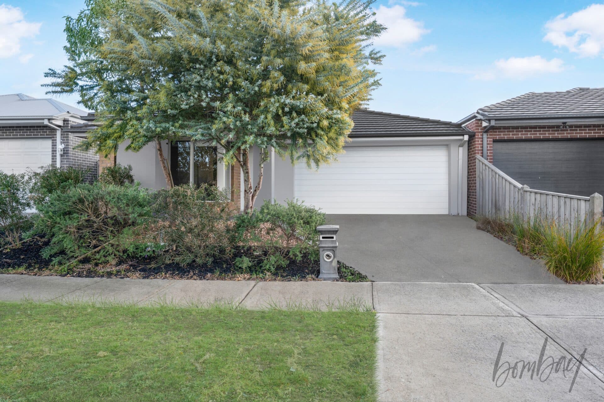 62 Ellscott Boulevard, Mickleham VIC 3064 — photo 1 of 18