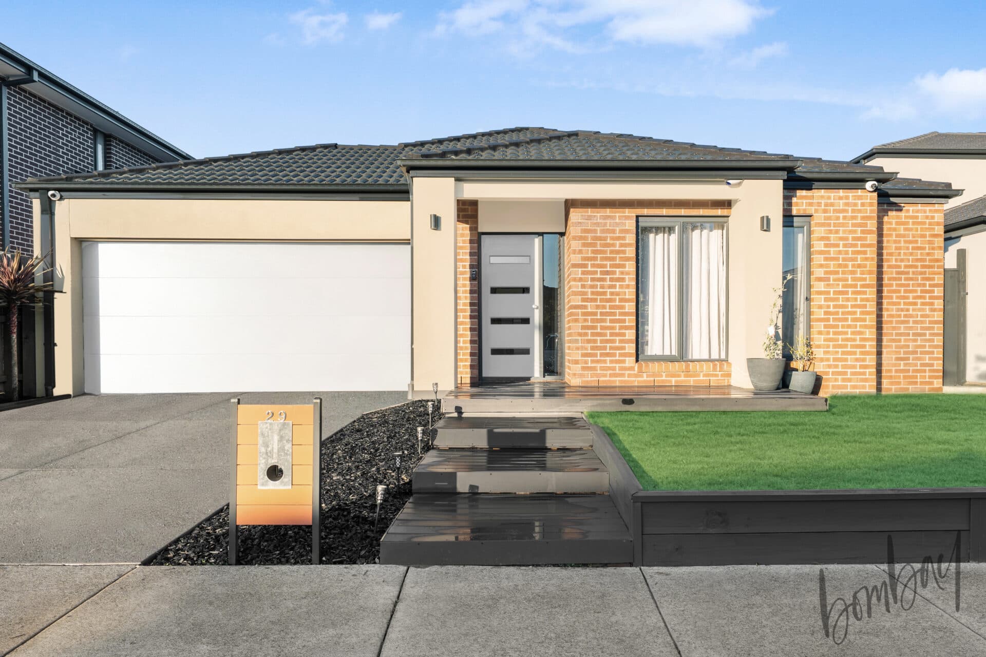 29 Heron Drive, Mickleham VIC 3064 — photo 1 of 18