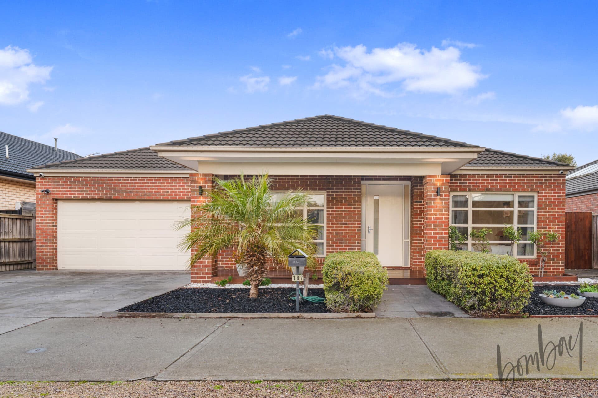 187 Central Park Avenue, Craigieburn VIC 3064 — photo 1 of 28