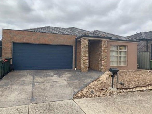 11 Wyperfeld Avenue, Craigieburn VIC 3064 — photo 1 of 1