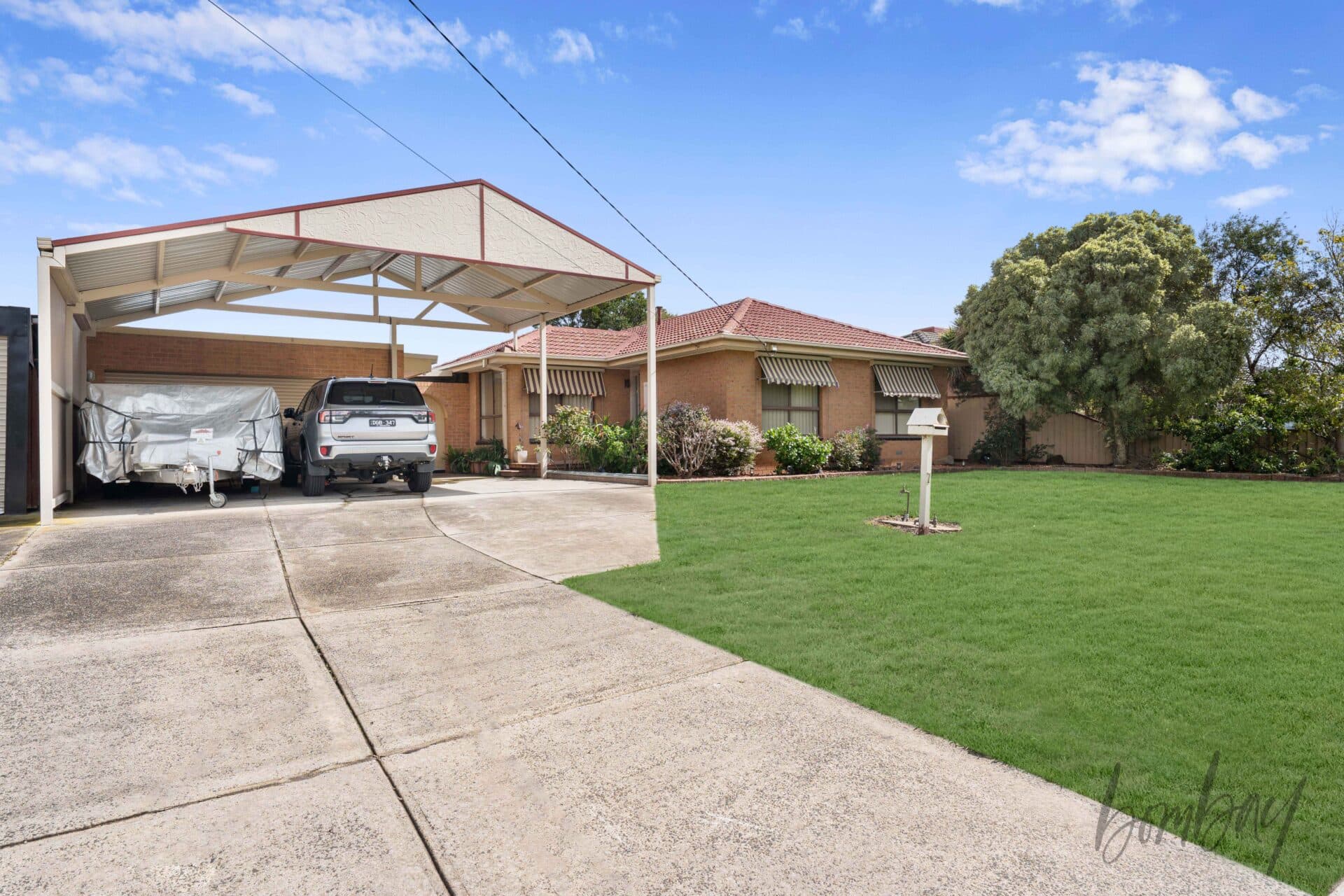 7 Grinstead Court, Craigieburn VIC 3064 — photo 1 of 22