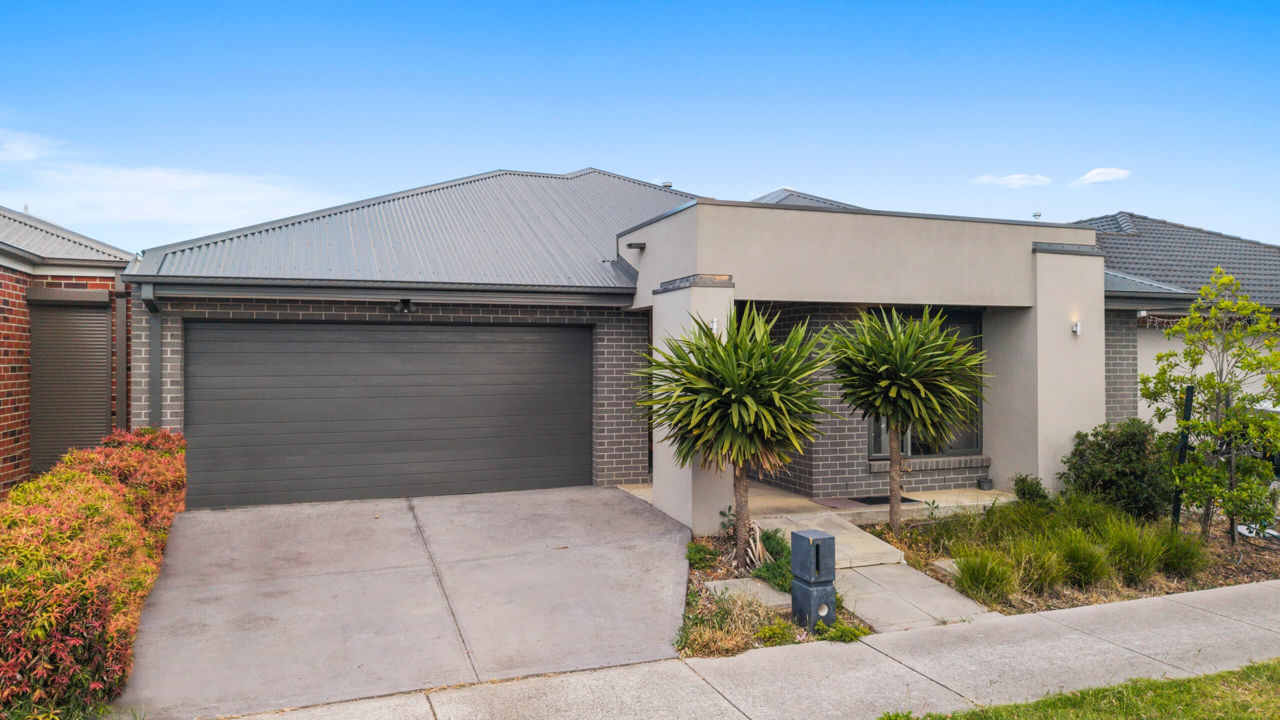 18 Tooronga Drive, Mickleham VIC 3064 — photo 1 of 17