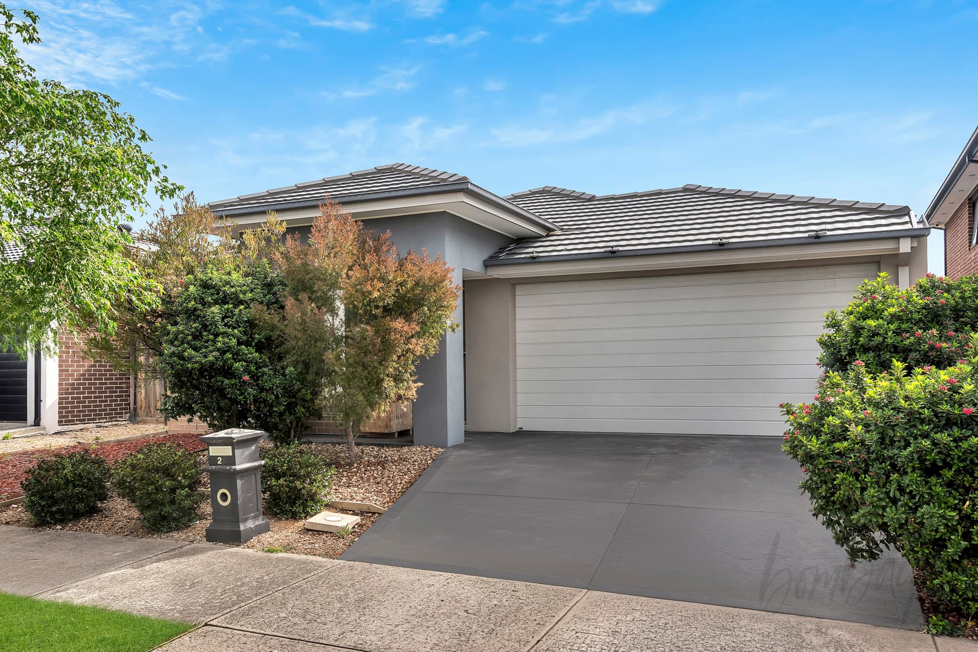21 Astbury Crescent, Mickleham VIC 3064 — photo 1 of 18