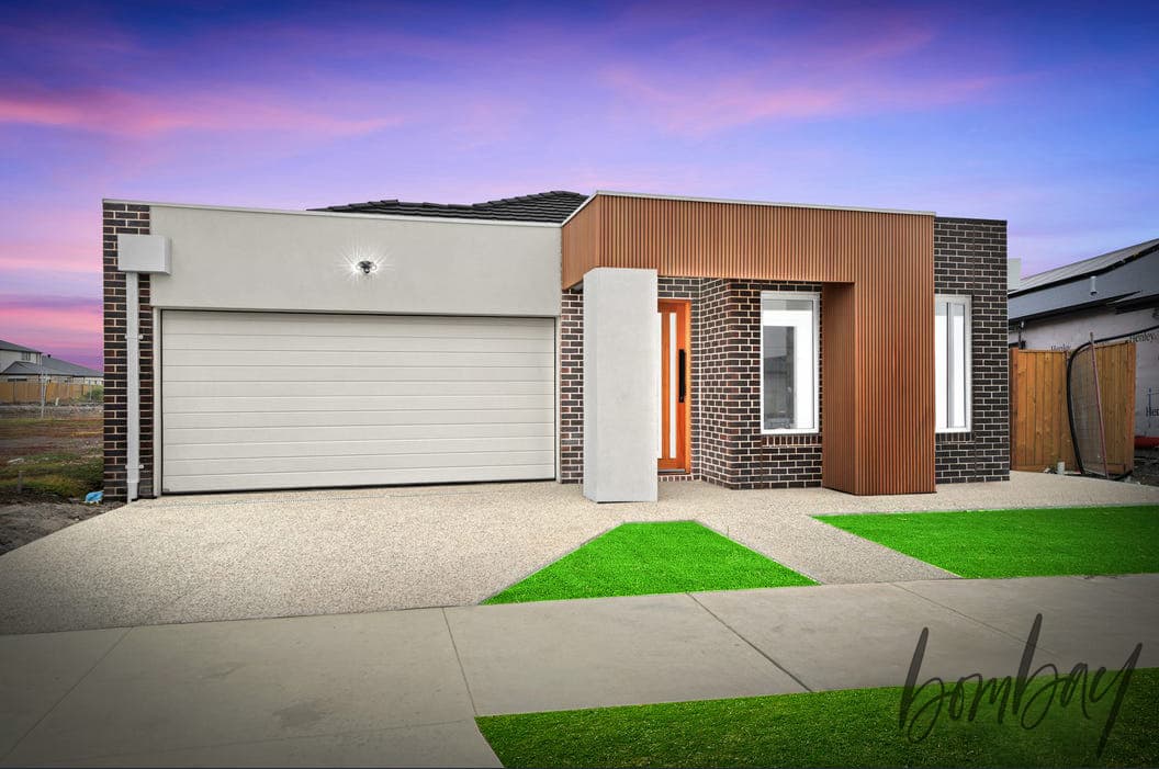 27 Swiss Boulevard, Donnybrook VIC 3064